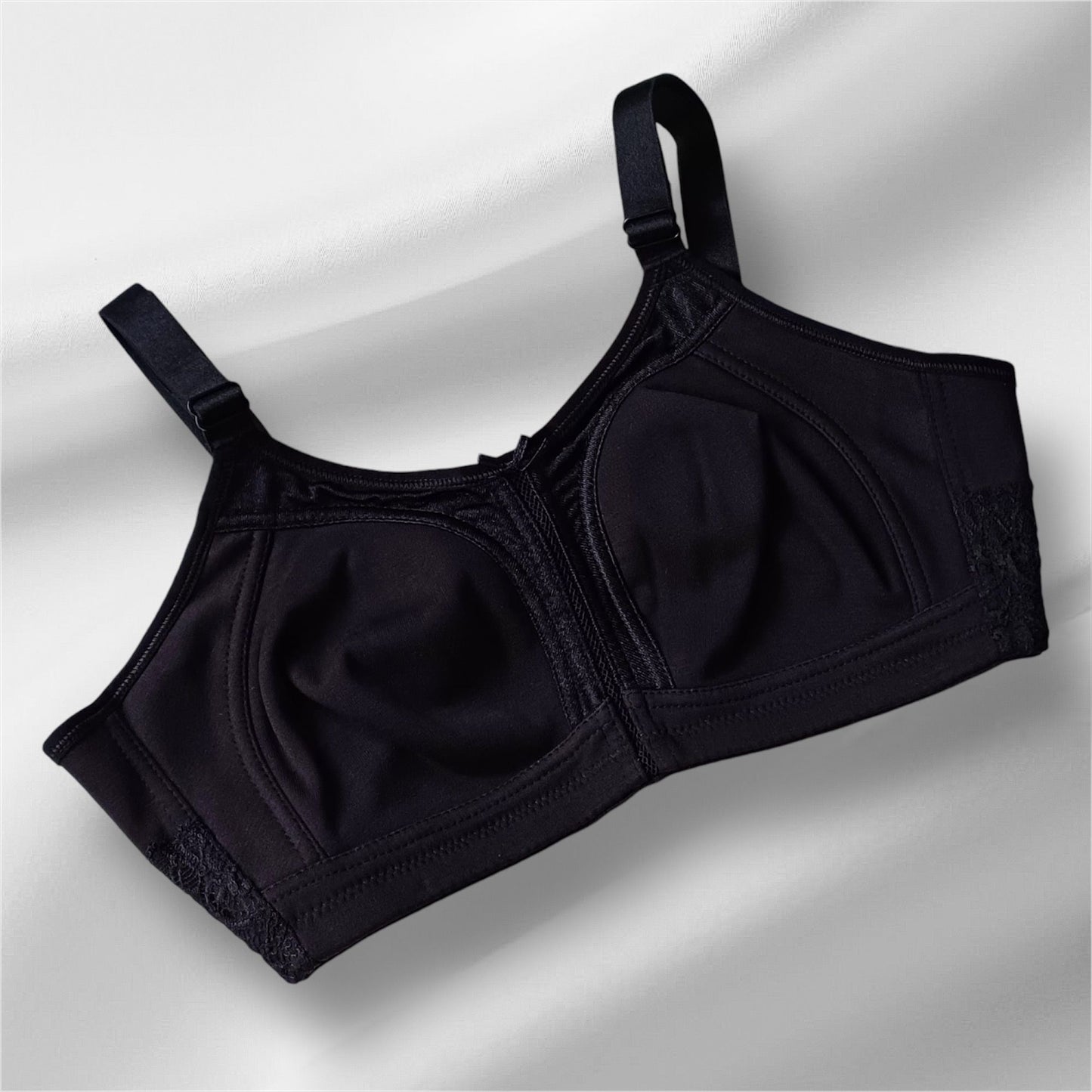 Shape and Elegance Comfort-Fit Everyday Bra (Size 38)